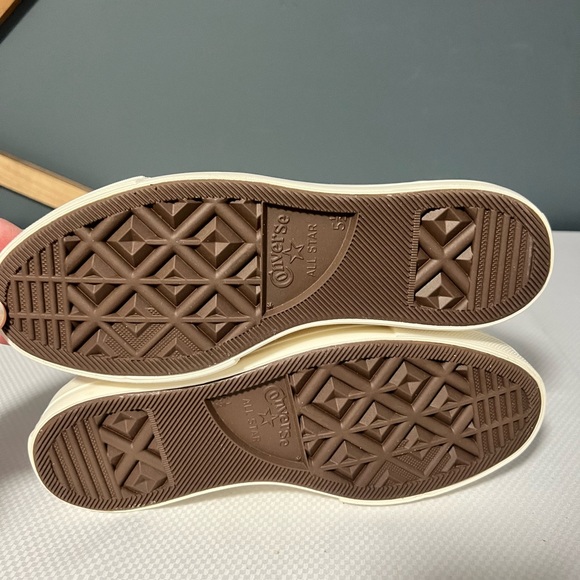 NEW CONVERSE CHUCK TAYLOR ALL STAR LIFT PLATFORM CASUAL SHOES WOMEN’S SIZE: 7.5 - Picture 13 of 15